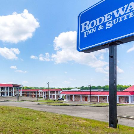 Orangeburg Inn & Suites Bagian luar foto
