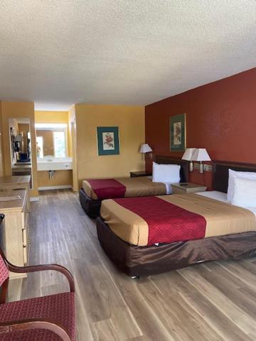 Orangeburg Inn & Suites Bagian luar foto